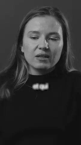 Non, on ne peut pas se couper du regard des autres. Parce que l’autre est le miroir de ce que nous sommes et de ce que l’on renvoie. C’est autour de cette thématique que Mariane se confie aujourd’hui. Et toi, qu’en penses-tu ? 💭 Partage ton ressenti en commentaire ! 🎬 ANYONE x Mariane 🎥 @jules_h.w / @diaph_56 👍 Coach @instant.acting Montage : @videokorner_