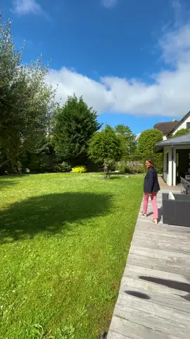 Located in La Celle-Saint-Cloud, this bright 442 sqm architect-designed house benefits from a 70 sqm reception area overlooking the garden. It comprises 4 bedrooms, including 3 suites. • Asking price: €2,850,000 (Ref 85563432 - Daniel Féau Versailles) #instarealestate #danielfeau #realestate #christiesrealestate #luxury #luxurylifestyle #luxuryrealestate #luxuryhomes #immobilierdeprestige #immobilierdeluxe #maison #house #jardin #garden #cellesaintcloud 