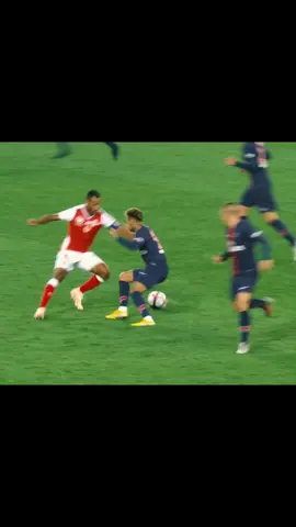 Neymar magic dribbles 🕷️🇧🇷 #neymar #parati #brazil #🇧🇷🔥 #itadori_jr #neymarjr 