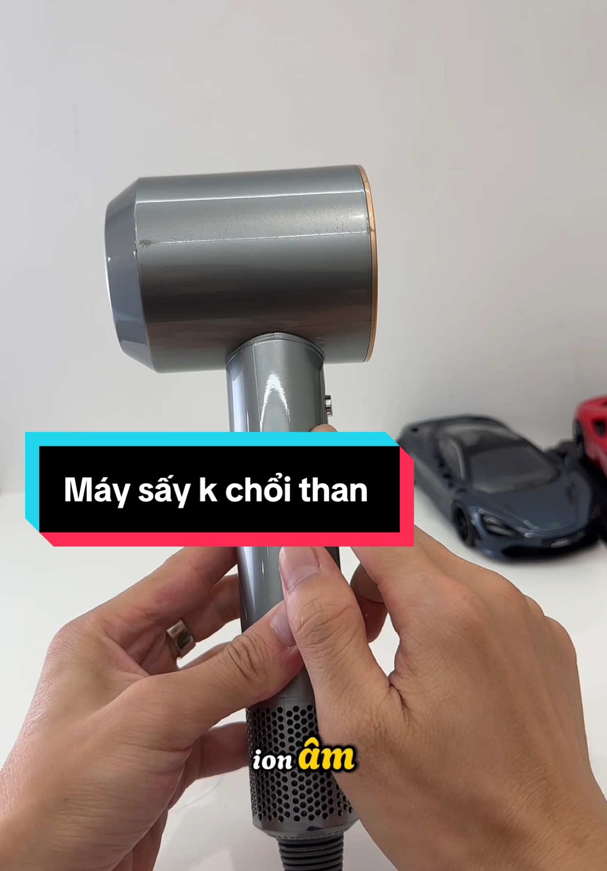 Máy sấy tóc giống giống hàng hiệu  #maysaytocdyson #maysaytoc #maysaytoctaokieu #tocnam #tocnu #thayboixemvui 