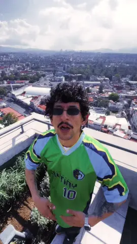 “Tras el sueño de todo pibe…” 