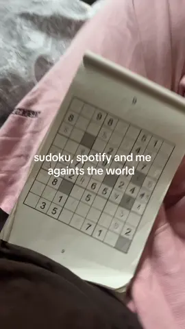 sudoku, billie in the background and no time limit  = paradise #letsfrans #pink #sudoku #billie #heven #foryouu 