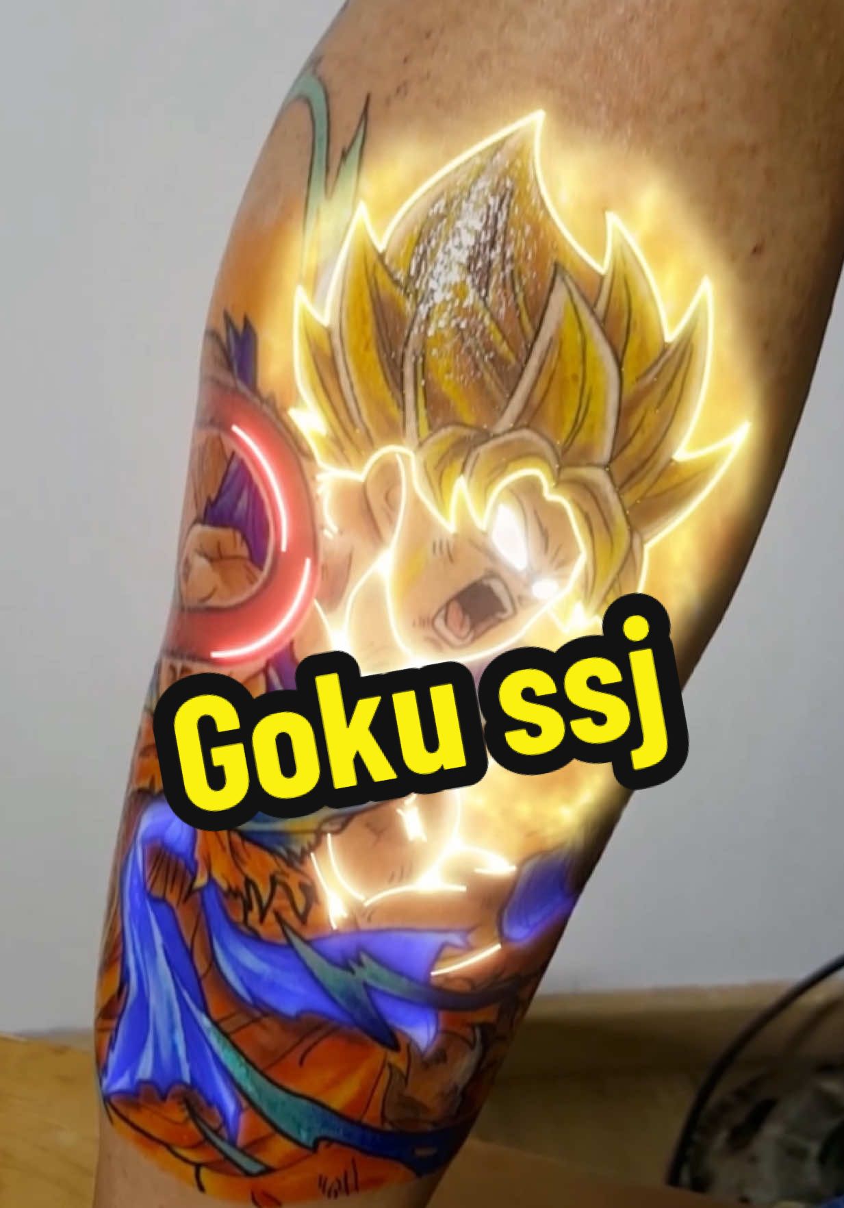 Te harías un tatuaje con luz? 🤔🫡 #anime #animeedit #otaku #cosplay #dragonball #goku #tattoo #tatuaje 