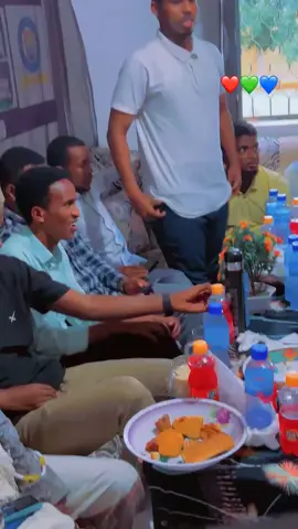 Xaflad ay nagu Casuumeen Ardayda fasalka 8aad ee baahiyaha gaarka ah qaba , siiba kuwa maqalka naafada ka ah , ayaan kalmad aan xanjo ruugayo ka jeediyay ALLE IMTIXAANKA HAKU GUULEEYO