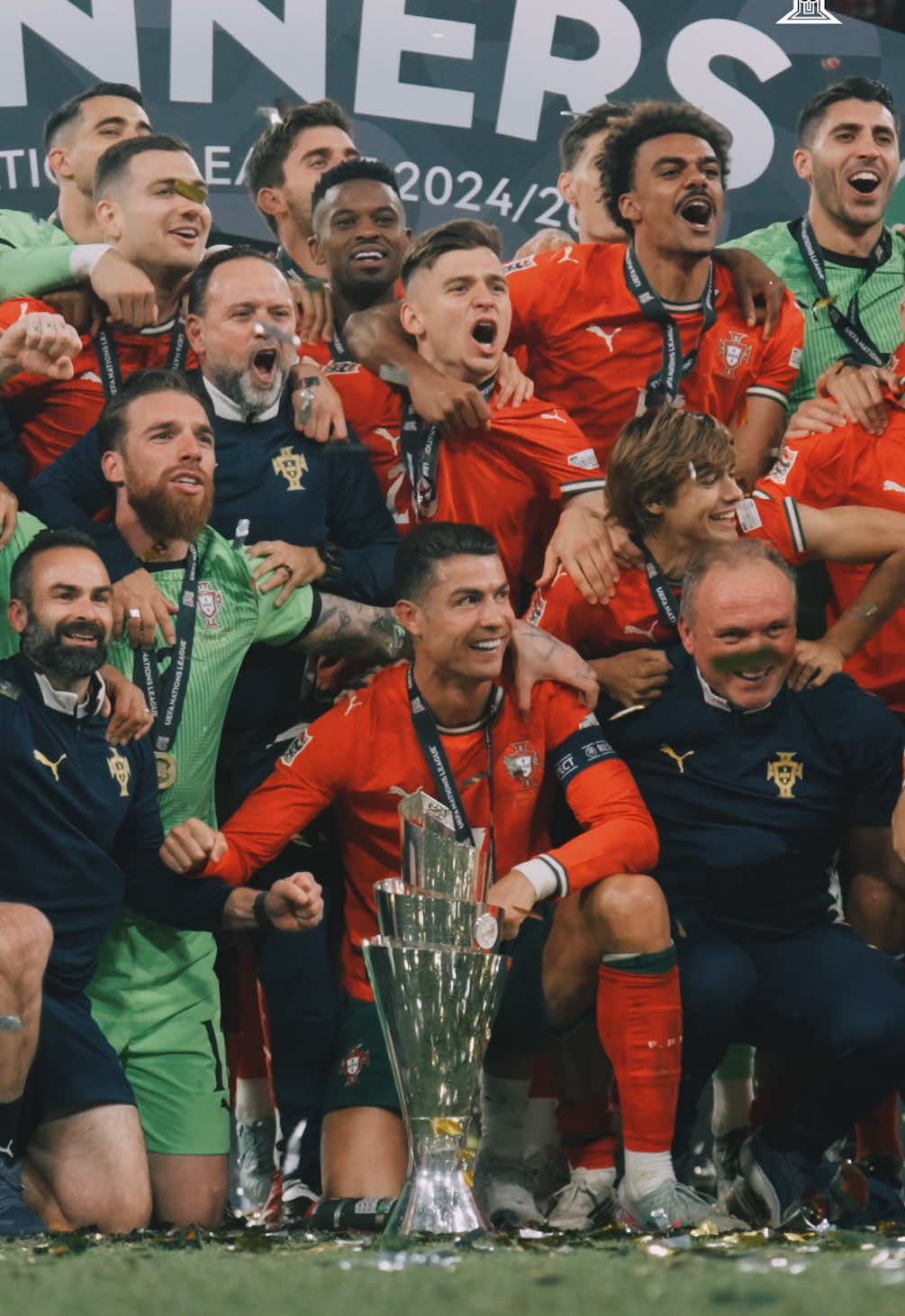 Ainda 𝘀𝗲𝗺 𝗽𝗮𝗹𝗮𝘃𝗿𝗮𝘀. 😮‍💨🏆 #FazHistória #NationsLeague There are still 𝗻𝗼 𝘄𝗼𝗿𝗱𝘀. 😮‍💨🏆 #HistoryNeedsMakers