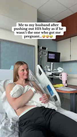 Hard to miss it at that point 😂😂😭#9monthspregnant#thirdtrimester#laboranddelivery#pregnant🤰#pregnantmama#pregnancytiktok#40weekspregnant#unmedicatedbirth#pregnancyjourney 