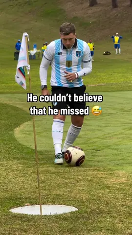 Oh no 😅 (via aufootgolf/IG)