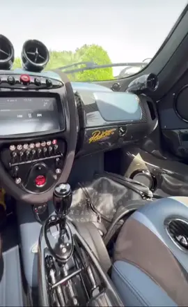 Pov Estás conduciendo un Pagani  #tu1millon #maquinasdellados #lladosuniversity #llados #fyp #viral 
