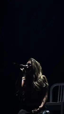 TATE MCRAE -  PURPLE LACE BRA💛 #misspossessive #misspossessivetour #wienerstadthalle #tatevienna #vienna #tate #tatemcrae @tate mcrae @wienerstadthalle 