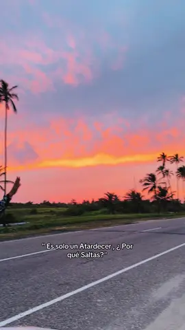 Coménteme Sus mejores atardeceres 😍 definitivamente en el camino a la felicidad e grabado los mejores atardecer 🥹🧡 #viralvideo #parati #atardecer #tucacas #morrocoy 