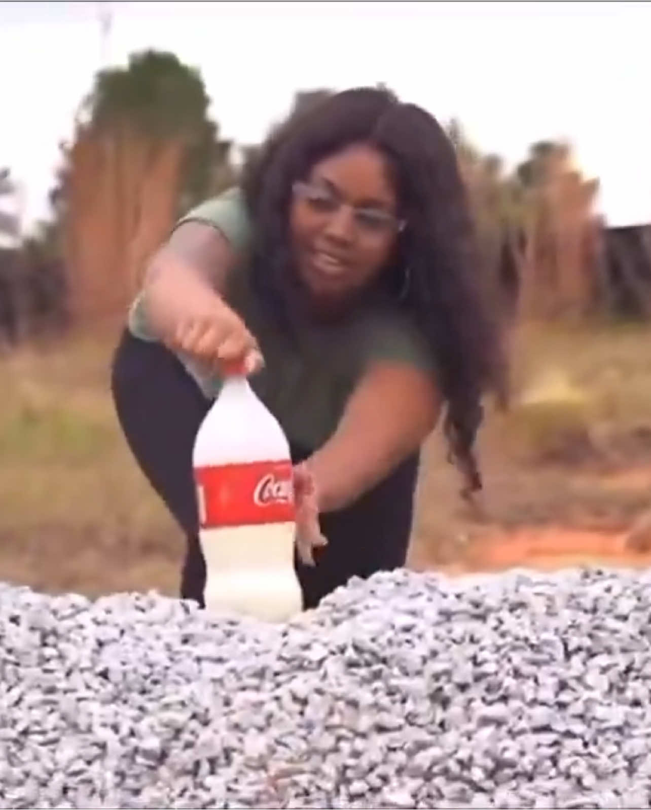 Tanesha Wocktaint DROPPED the Chlorine Bomb in Flint 😳💥  #ChallengeGoneWrong #worldwidenews48 #virl #explore #chlorine #chlorinebomb 