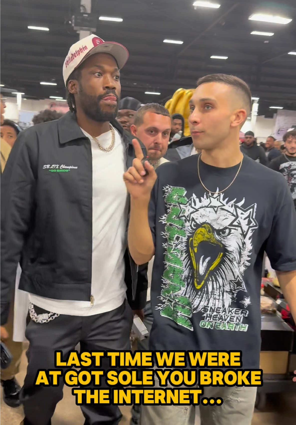 @Meek Mill says he breaks the internet everytime he touches the interent 📲 #MeekMill #fyp 