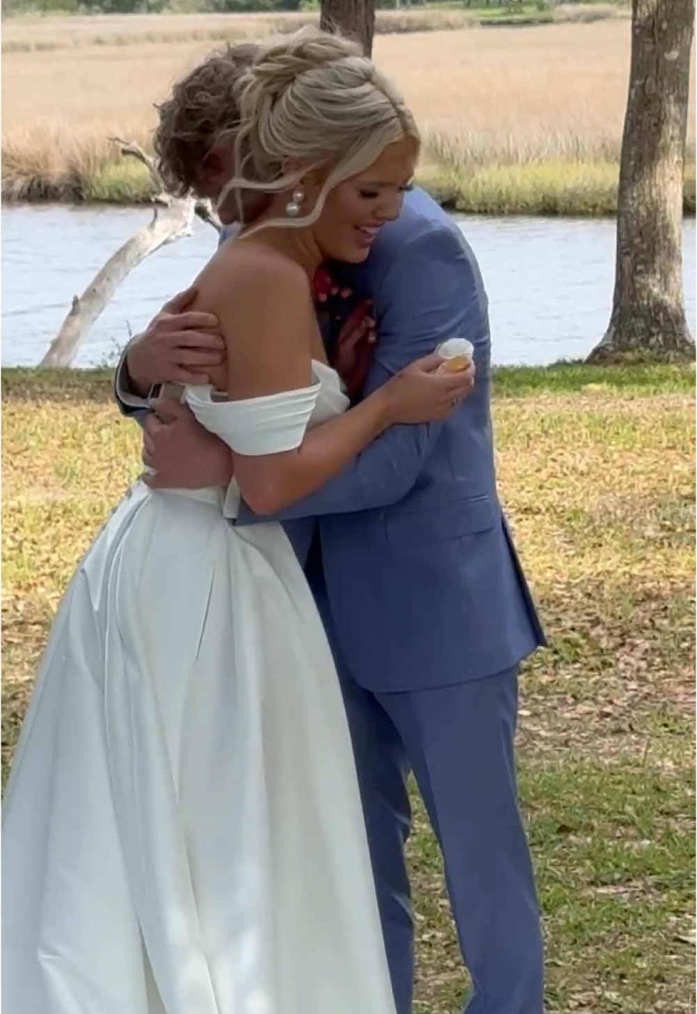 This boy right here LOVES his sister!!!! He cried the whole day!!!🥹🤍 #firstlook#weddingtiktok#2025bride