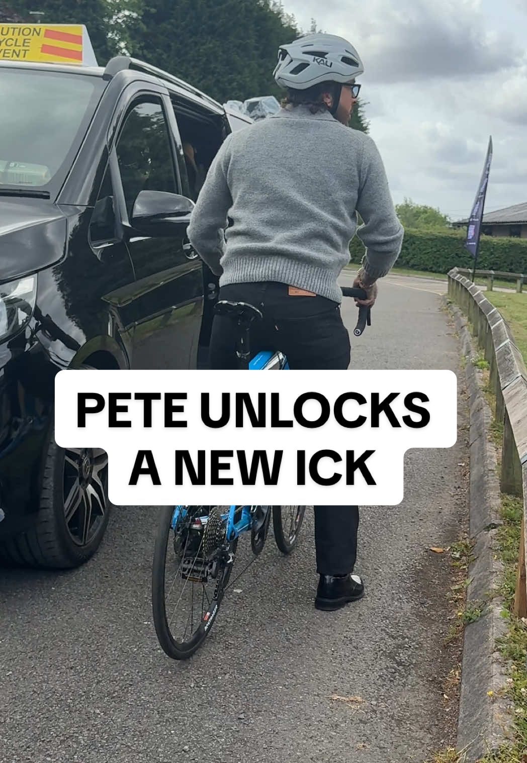 icky behaviour from Pete #stayingrelevant #stayingrelevantpodcast #petewicks #ick #cycling 