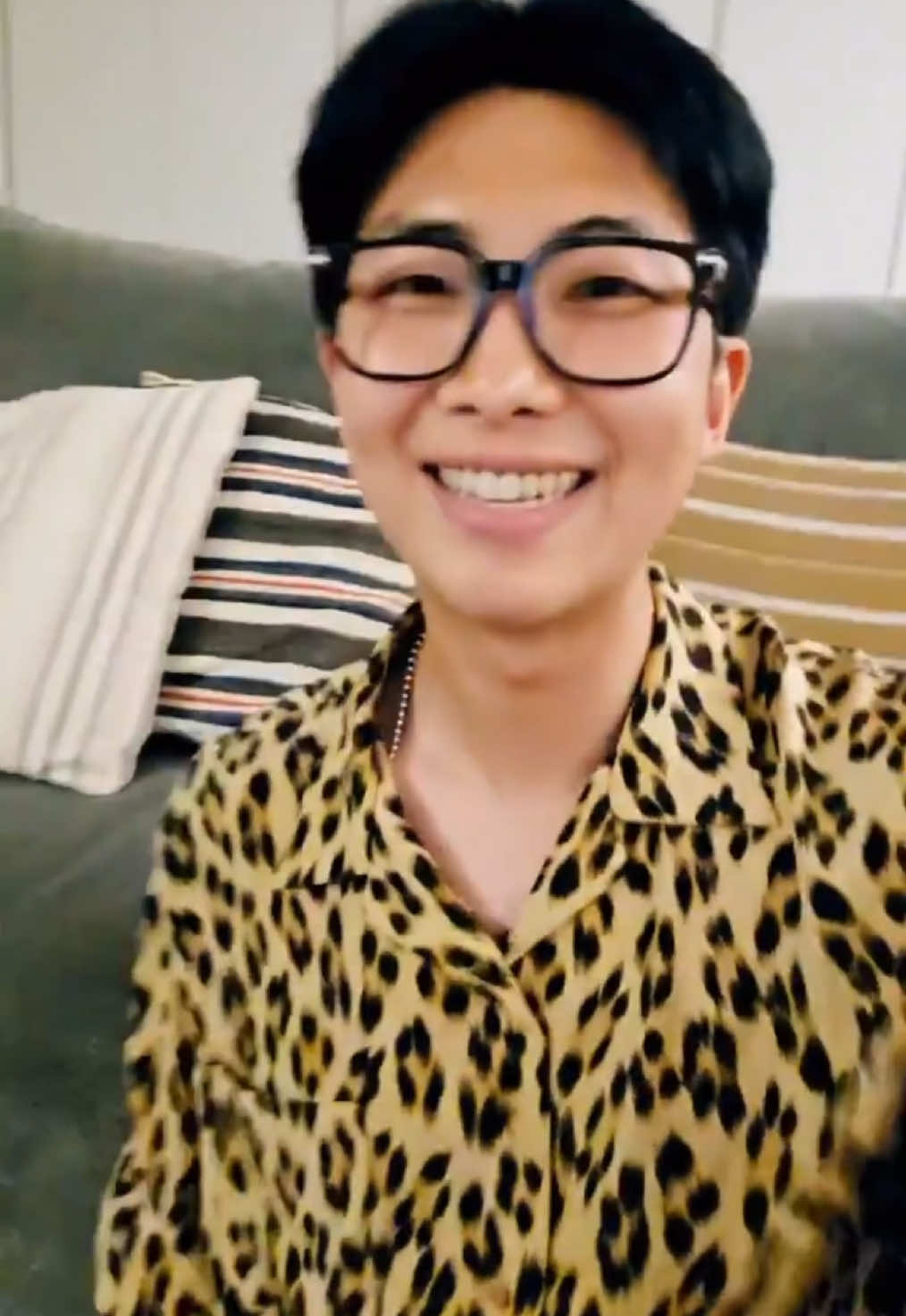Please Namjoon😭😭🥹🥹💜💜 “Ibwas in the army but there was no Army.”🥹😭 Crashing out for the millionth time! #RM #BTS #ARMY #KimNamjoon #RMLive #WeverseLive #Namjoon #NamjoonLive 