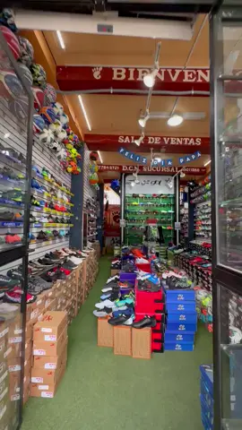 Te presentamos nuestra tienda sucursal, en dónde encontrarás todo en calzado deportivo y accesorios 🤩  📍 terminal de buses zona 5, Huehuetenango 