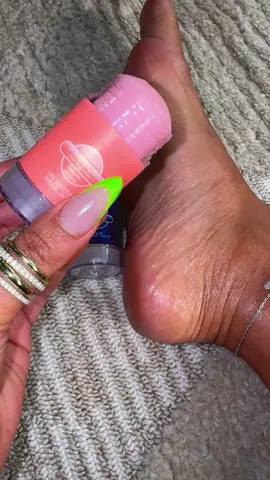 This foot balm is a game changer for dry, cracked feet—thick, soothing, and deeply hydrating. #footbalm #dryfeetrelief #crackedheelrepair #intensemoisture #footcareessential #smoothheels #hydratingbalm #skincareforfeet #feetfix #healingfootcream 