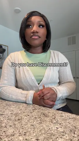Having discernment is SOOOO IMPORTANT!!! (Please don’t mind my head😂😂 it’s time to get it done)