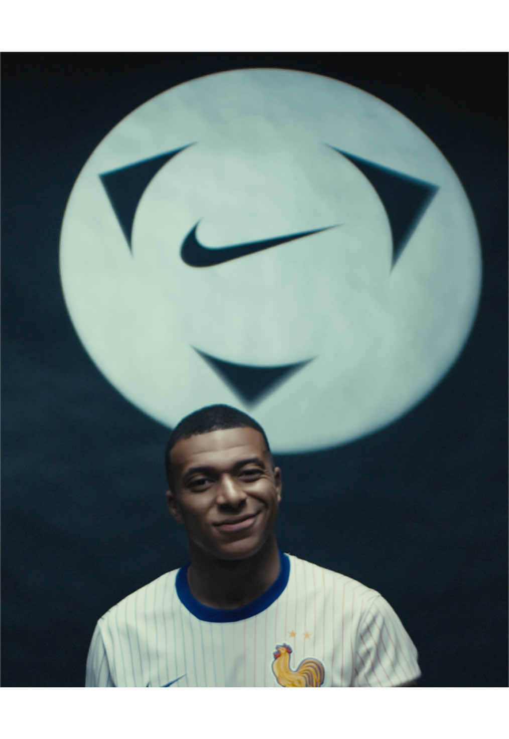 If you’re looking for the best then here’s your sign.  #NikeFootball  @Alexia Putellas @Vini Jr. @Ronaldinho @Kerolin  @Cole Palmer 