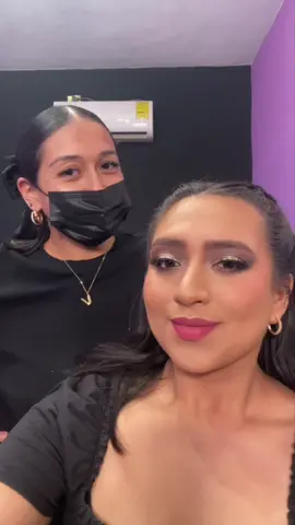 En modelo dí 🤪 @Violeta Monzon  #makeup #cabo #bcs #fypシ #parati #maquillaje #beauty 