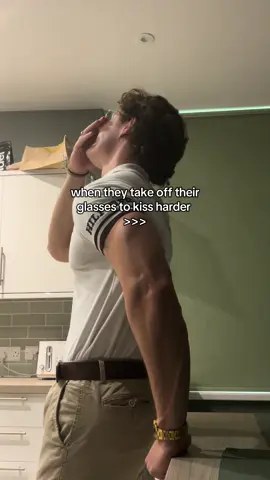 Kai Young. 🧎‍♂️#BookTok #fyp #bookhumor #bookish #romancebooks 