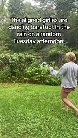 I mean. There are weirder things I could be doing. But even when I’m not in the mood, going outside to dance and move a bit and listen to good music really shifts the mood.  #grounding #dancing #rainyday #bodywork #massagetherapist #energyhealing #fy 