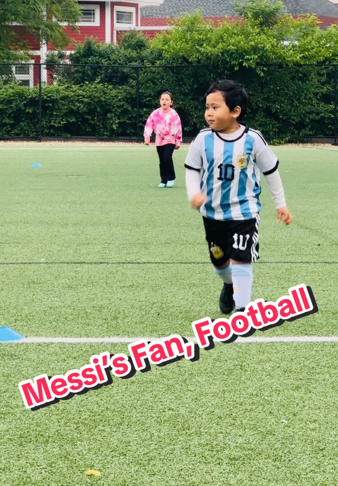 My little son loves Football #messi #foryoupage #usa #creatorsearchinsights 