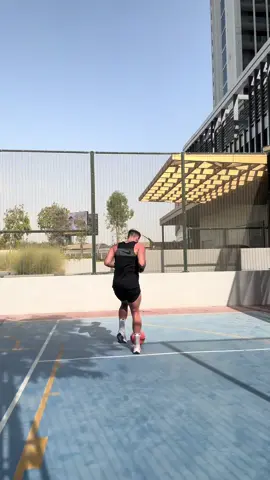Some training in Dubai 🇦🇪⚽️ #fyp #foryoupagе #dubai #footballtiktok #Fitness #soccertiktok 