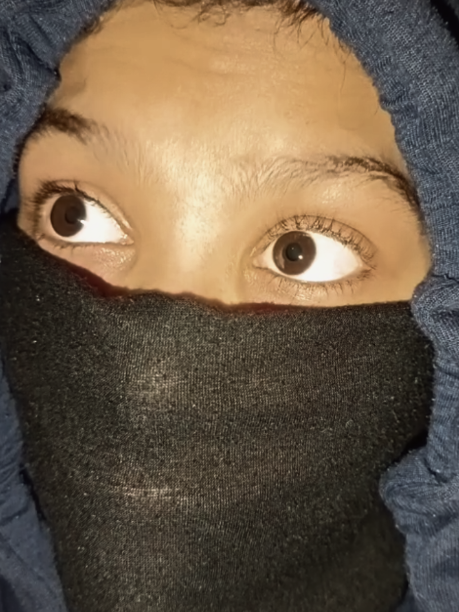 This was fun to film 😂 #acting #ActingChallenge #eyeacting #fyp #browneyes #eyes #masked #mask #actingaudios #funny #comedyvideo 