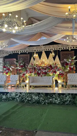 #weddingsemarang #weddingdecoration #weddingsalatigahitz #riyanawo #dekorasirumah #wedding 