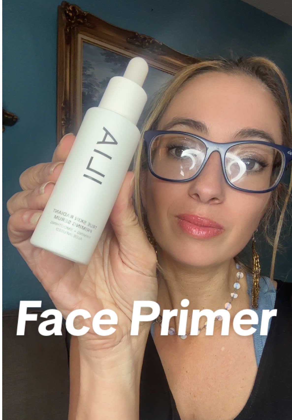 How do you feel about using primer  before applying makeup? I think it makes my makeup look smoother. @ILIA Beauty  #ilia #primer #BeautyTok #makeupreview #makeuptips 