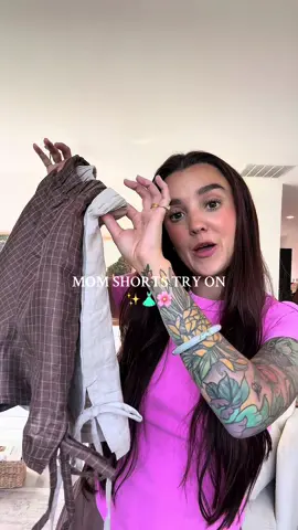 These are a win!!! 😍 also I need a new tripod this one is lopsided /: #momshorts #modestfashion #momfashion #summertryonhaul 