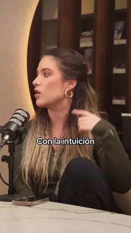 (IG: AMMLUAR) @Seis De Copas  PODCAST: SEIS DE COPAS.🍷 #parati #fyp #fypシ #fouryoupage #viral #amorpropio #podcast #seisdecopaspodcast #seisdecopas #terapia #lafatshionista #holasunshine #dianawong #mariabolio #monicamakaco #fernandamartin #amistad #feminismo #infidelidad #elmejorpodcastdelmundo #elpodcastfavoritodelasgirls #paratilike #intuicion