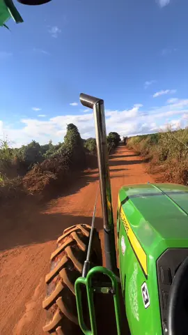 Quem tem pressão é ele 🤪 ___________________________________#viral #brasil🇧🇷 #fyp #agro #jonhdeere #midia #brasil #fypp #f #agricultura #🚀 #🇧🇷 #👻 