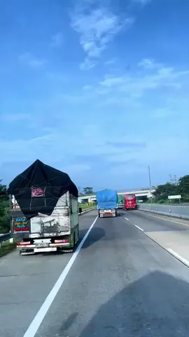#drivermuda #drivermudapunyacerita #project #storytruk #fyp #fyppppppppppppppppppppppp #pesonatoltransjawa #trukmaniaindonesia 