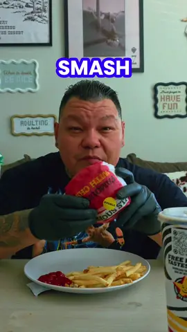 Eating the best fast food burger SoCal has to offer. #muckbang #eatingshow  #burgerlover #carlsjr #Foodie #fastfood #WWE 