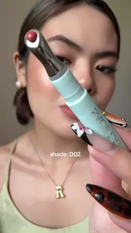 I LOVE LOVE SACE LADYY HUHU so pretty ng mga shades  #sacelady #glossylips #lipgloss #liptint 