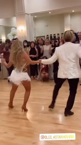 Ballroom Dance Lessons with Oleg Astakhov & 📲”Dance With Oleg” APP  #olegastakhov #dance 