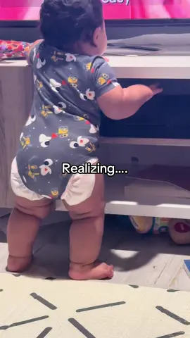 He’s only 8 months old! #thunderthighs #hamhocks #chunkybaby #chonky #baby #sillybaby #cutebaby #babyboy #babyvideos #8monthsold #babywalking 