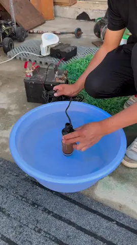 Máy bơm nước dùng điện 12-24v#dodungtienich #maybom12v 
