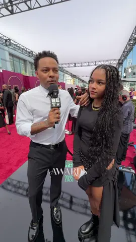 Like father, like daughter. 😂 Bow Wow got schooled by his own mini-me on the carpet and honestly? She ATE. Shy Shai? Never that. She’s matching his energy and according to her, his height too. 👀 This is the content we came for! #BETAwards