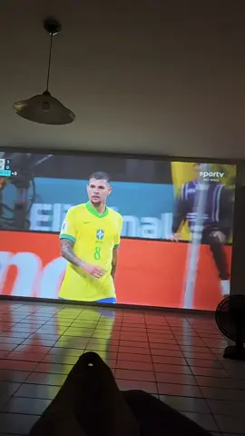 projetor byintek x30 é muito bom de imagem e som  . . #projetor #project #byintek #futebol #magcubic #smarttv #tv #hy300 #hy300projector 