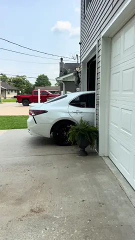 Happy Tuesday!! 🖤  Cut the vlog short tonight because it’s hair wash night 😅😅  #fyp #foryoupage #dayinmylife #dailylife #gran #spendthedaywithme #crossfit #workout #