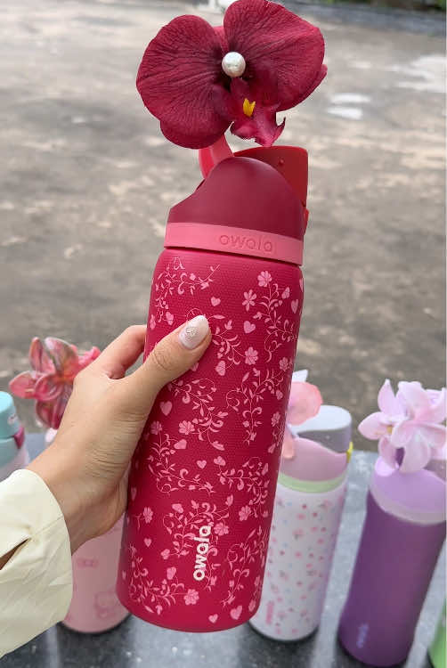 Owala love letter 💌🍒🤍✨❤️ perfect gift doesn't exist #owala #owalawaterbottle #colordrop #loveletter