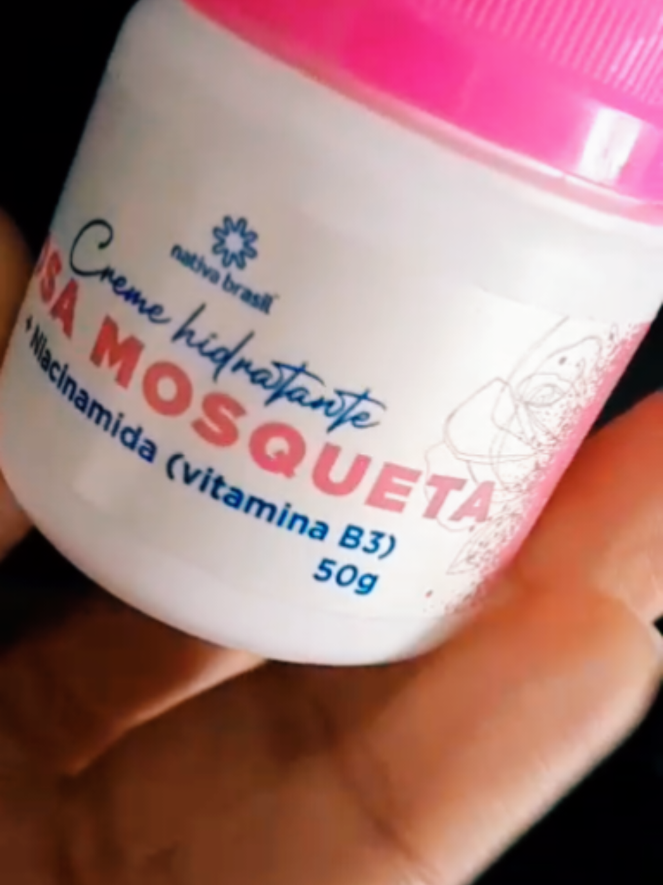 Creme de textura suave. Ajuda a hidratar e revitalizar a pele. Enriquecido com Rosa Mosqueta. Auxiliar na regeneração e equilíbrio da elasticidade da pele.#oleodericino #acneicas #rosamosqueta #serum #geranio #alecrim #alecrin #óleodemelaleuca #oleoessencial #oleodeabobora #oleoderosamosqueta #oleodeabobora #oleodecoco #oleodeabobora #oleoderosamosqueta #oleosdejojoba #oleodecoconocabelo #oleoabacate #oleodecoco 