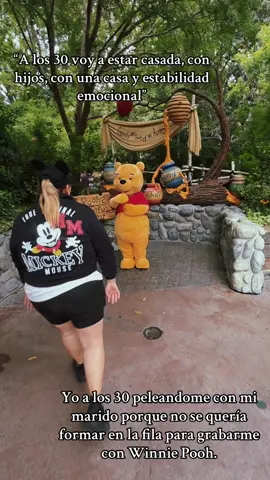 Amooo 💛 #disneyland #winniethepooh #childhood #happiness #loving #huggywuggy #felizzzzzzzz♥️♥️♥️😘 #paratii 