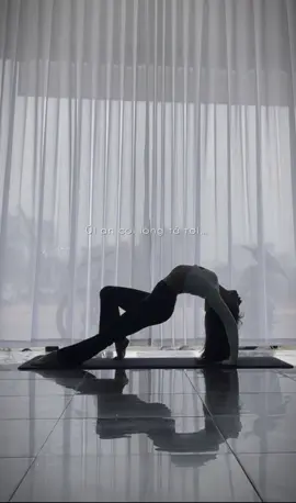 #yoga #yogaflow #yogaflow #yogapose 