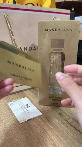 Pas pake ini wangi semerbak🙂 #mandalika #mandalikaperfume #perfume 