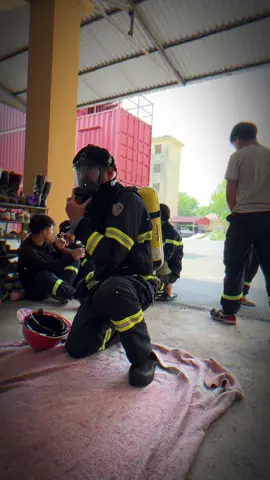 một ngày tập luyện của người lính cứu hoả.#linhcuuhoa#xuhuongtiktok2024 #CapCut 