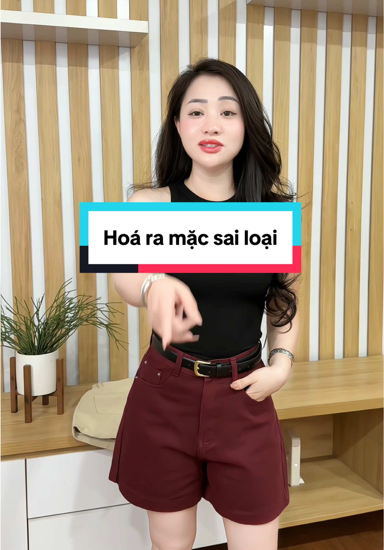 Hoá ra mặc sai loại #quansooc #quansoocnu #quansoocjean #soocjeancapcao #quanjeanongrong #trannhatlinh #linhlonglanh #quanaonu 